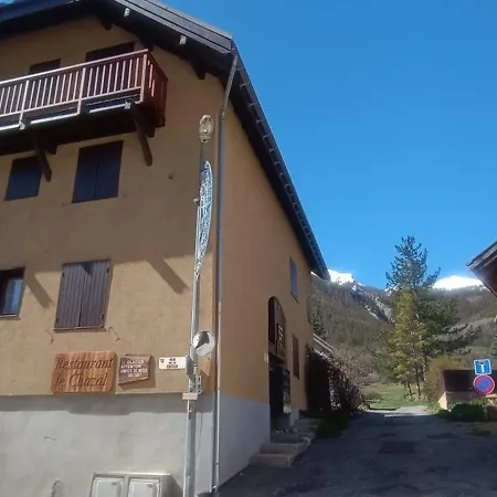 Apartment In The Heart Of *
